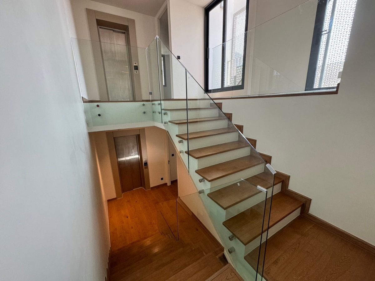 รูป ขาย บ้านใหม่ 5 ชั้น พร้อมลิฟท์ ใกล้ BTS ตกแต่งสไตล์ Modern Minimal ** NO CO-AGENT ** - รูปที่ 5/18