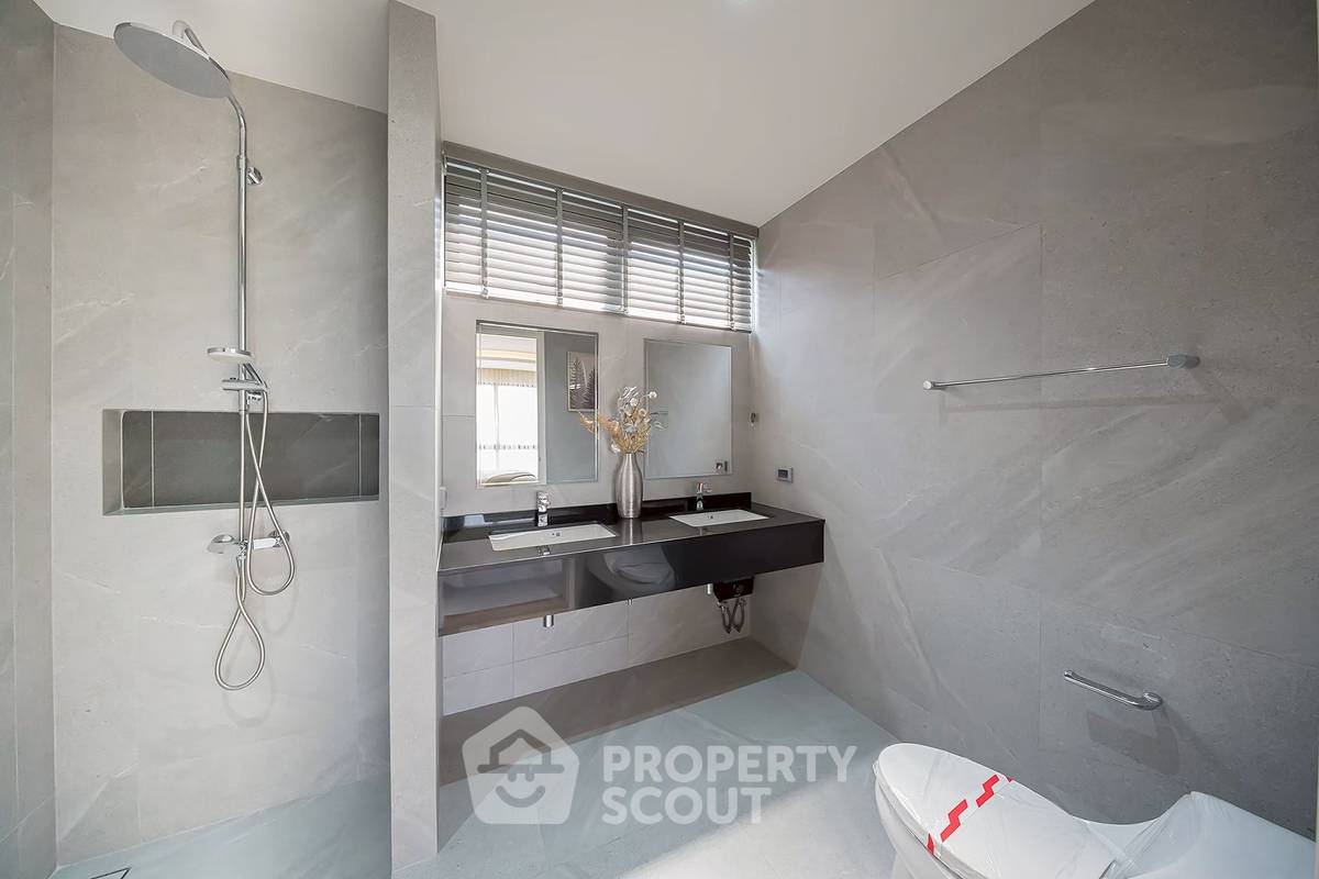 รูป บ้าน 4-ห้องนอน ที่ ฟีล ทาวน์ ลาดพร้าว 101 ใน คลองเจ้าคุณสิงห์ (ID 2898023) - รูปที่ 10/26