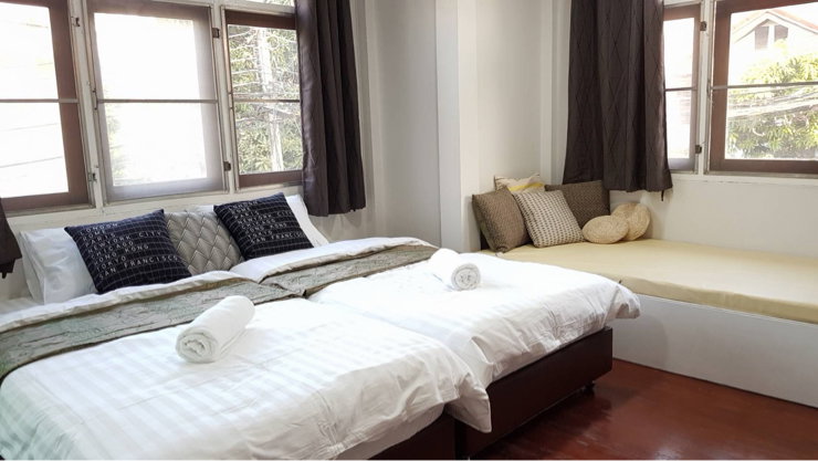 picture Single house for rent near MRT Sutthisan. - 10/17