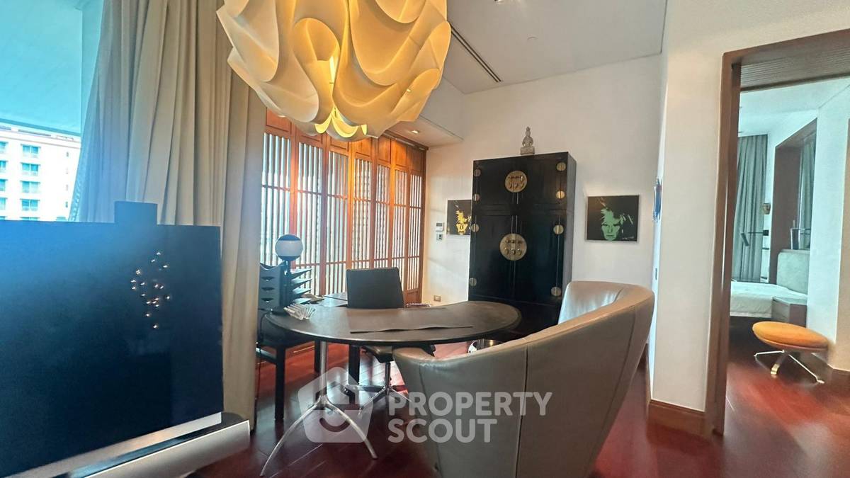 รูป คอนโด 2-ห้องนอน ที่ เลอ รัฟฟิเน่ สุขุมวิท 39 คอนโดมิเนียม ใกล้ BTS พร้อมพงษ์ (ID 2896717) - รูปที่ 8/16