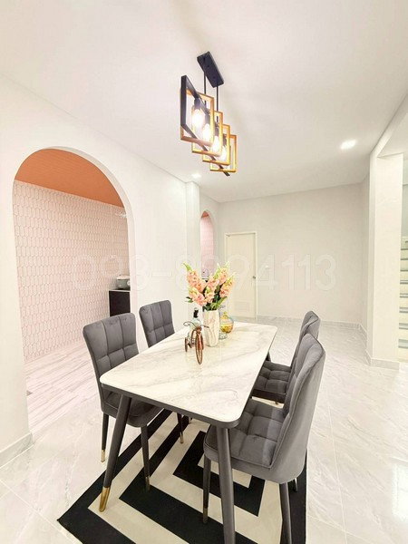 รูป ขายบ้านเดี่ยว 2 ชั้น หมู่บ้านพร้อมพัฒน์ 1 รีโนเวทใหม่ พร้อมอยู่ มีห้องนอนชั้นล่าง เนื้อที่ 40 ตรว 4นอน 3น้ำ - รูปที่ 6/8