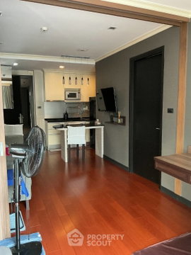 1-BR Condo at O2 Hip Condominium near BTS Phloen Chit (ID 2892889)