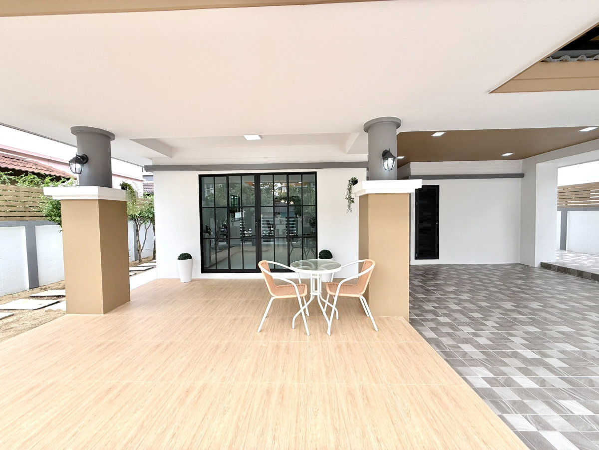 รูป บ้านเดี่ยวหลังใหญ่ ทำเลดี แต่งพร้อมอยู่ หมู่บ้านรอยัลปาร์ควิลล์ ซอยบงกช 3 ถนนสุวินทวงศ์44  แขวงลำผักชี เขตหนองจอก เฟอร์ฯสวย กว้างขวาง - รูปที่ 10/45