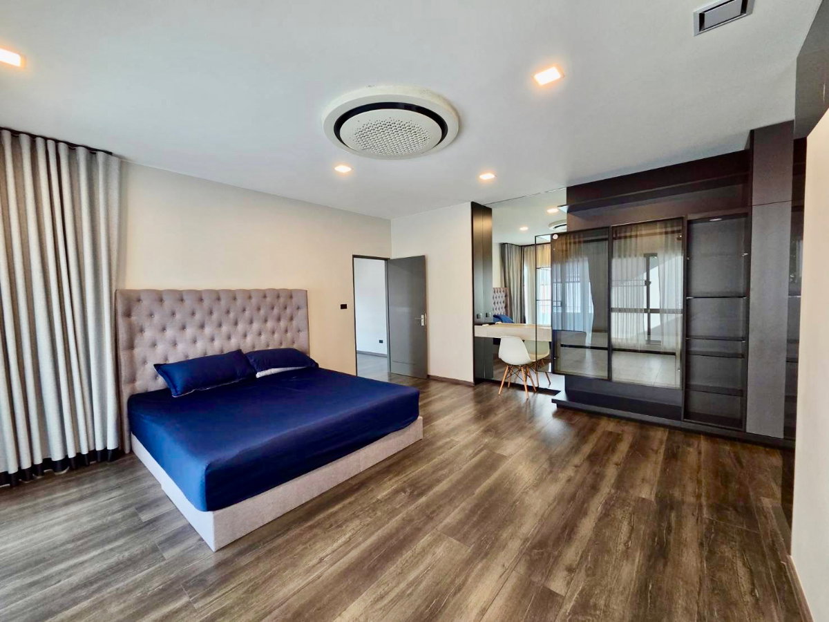 รูป ให้เช่า Luxury Townhome VIVE บางนา กม.7 | ติดโรงเรียนนานาชาติ Concordian | เฟอร์นิเจอร์ครบ พร้อมเข้าอยู่ - รูปที่ 7/12