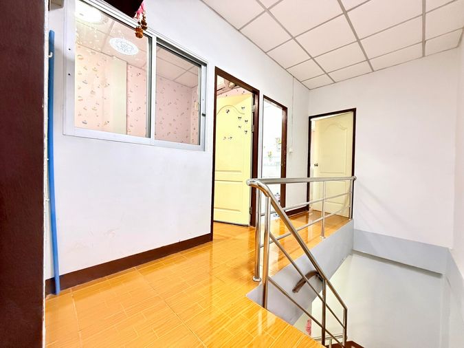 3-bed townhouse for sale, 84 sqm, 23.6 sq wah, ArunThong 2  Phetkasem 77