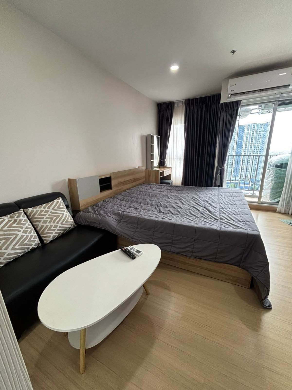 Condo for rent: Supalai Veranda Sukhumvit 117. Fully furnished and ready to move in. 23rd floor. 200 meters from BTS Puchao station