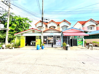 ทาวน์โฮม ม.เอเชียอาคเนย์ : ขายทาวน์เฮ้าส์ อรุณทอง2 เพชรเกษม77 23.6 ตรว. บนถนนเมน ค้าขายได้