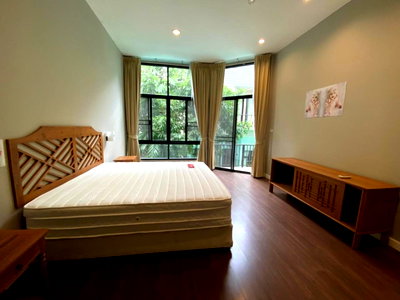 Houses for rent J Avenue Thonglor : LTH15397 – Modern House Pet-Friendly for Rent Thonglor🐾 | City Lifestyle Best Value | Near BTS Thonglor | 130,000 THB | บ้านให้เช่า ทองหล่อ เลี้ยงสัตว์ได้ คุ้มค่า ใกล้ BTS ทองหล่อ