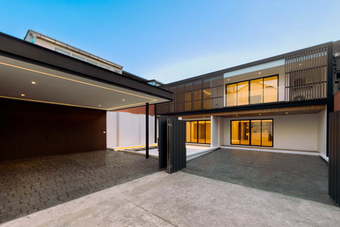 R192 🏡 Premium twin houses with a single-house feel | Minimal Modern, near BTS On Nut (approximately 500 meters).