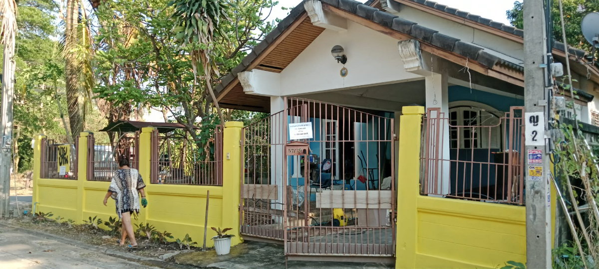 รูป ขายบ้านเดี่ยวในซอยท่าอิฐ  จังหวัดนนทบุรี พท.55.1/100ตรว. อยู่ในหมู่บ้าน royal parkland - รูปที่ 3/4