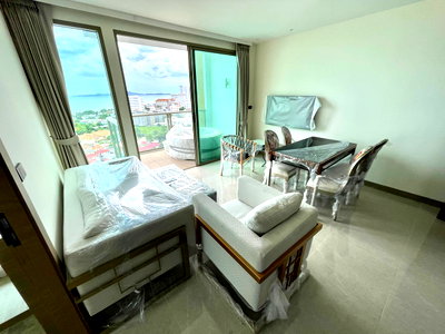 ขายคอนโด : The Riviera Ocean Drive Foreigner Qouta *Corner Room* 