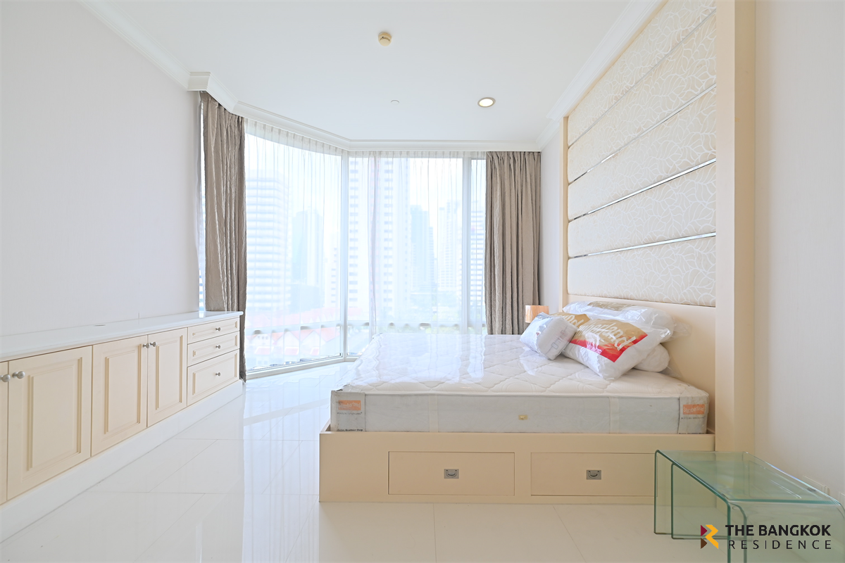 รูป รอยซ์ ไพรเวท เรสซิเดนท์ส หรูหราเหนือระดับกับยูนิตสุด Luxury - รูปที่ 3/10