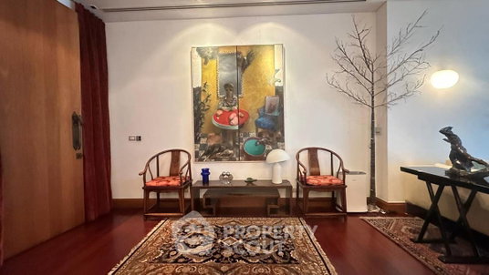 รูปภาพ 2-BR Condo at Le Raffine Jambu Dvipa Sukhumvit 39 Condominium near BTS Phrom Phong (ID 2896717)