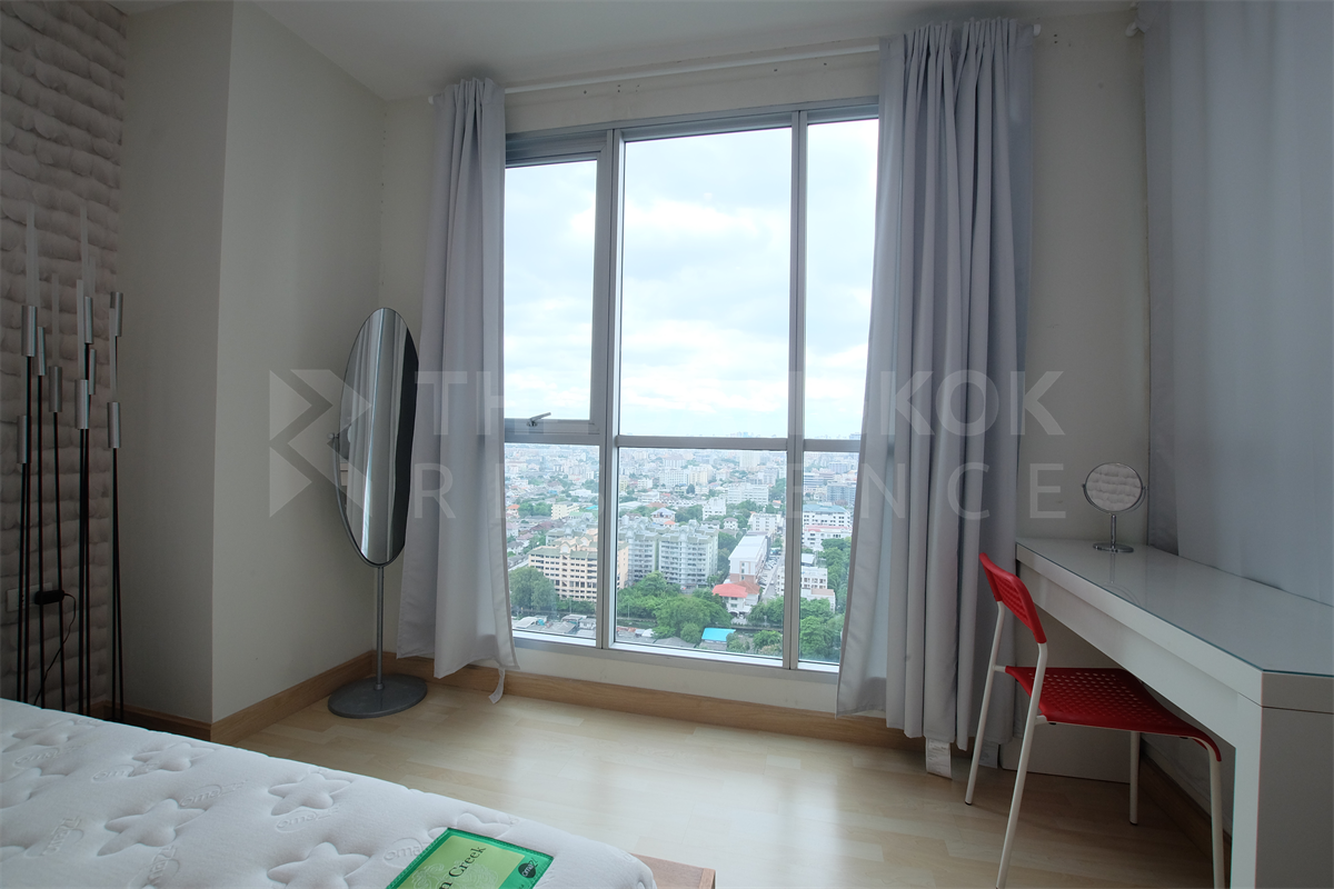 picture Convenient Travel, Great Value per Square Meter RHYTHM Ratchada near MRT Ratchadaphisek Station - 1/10