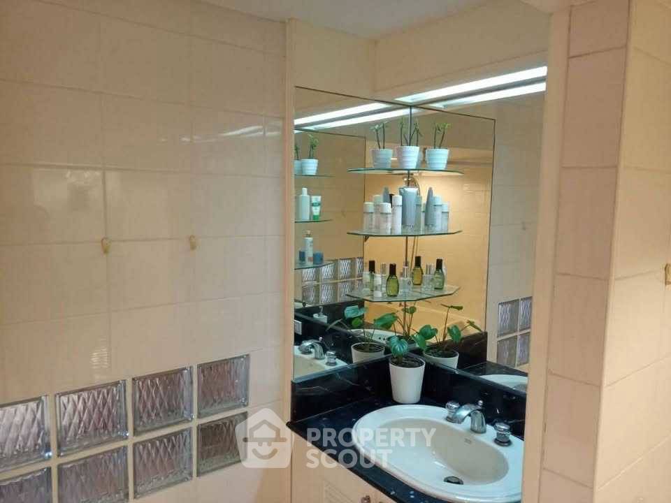 รูป คอนโด 2-ห้องนอน ที่ ศุภาลัย เพลส สุขุมวิท 39 ใกล้ BTS พร้อมพงษ์ (ID 2885386) - รูปที่ 11/19