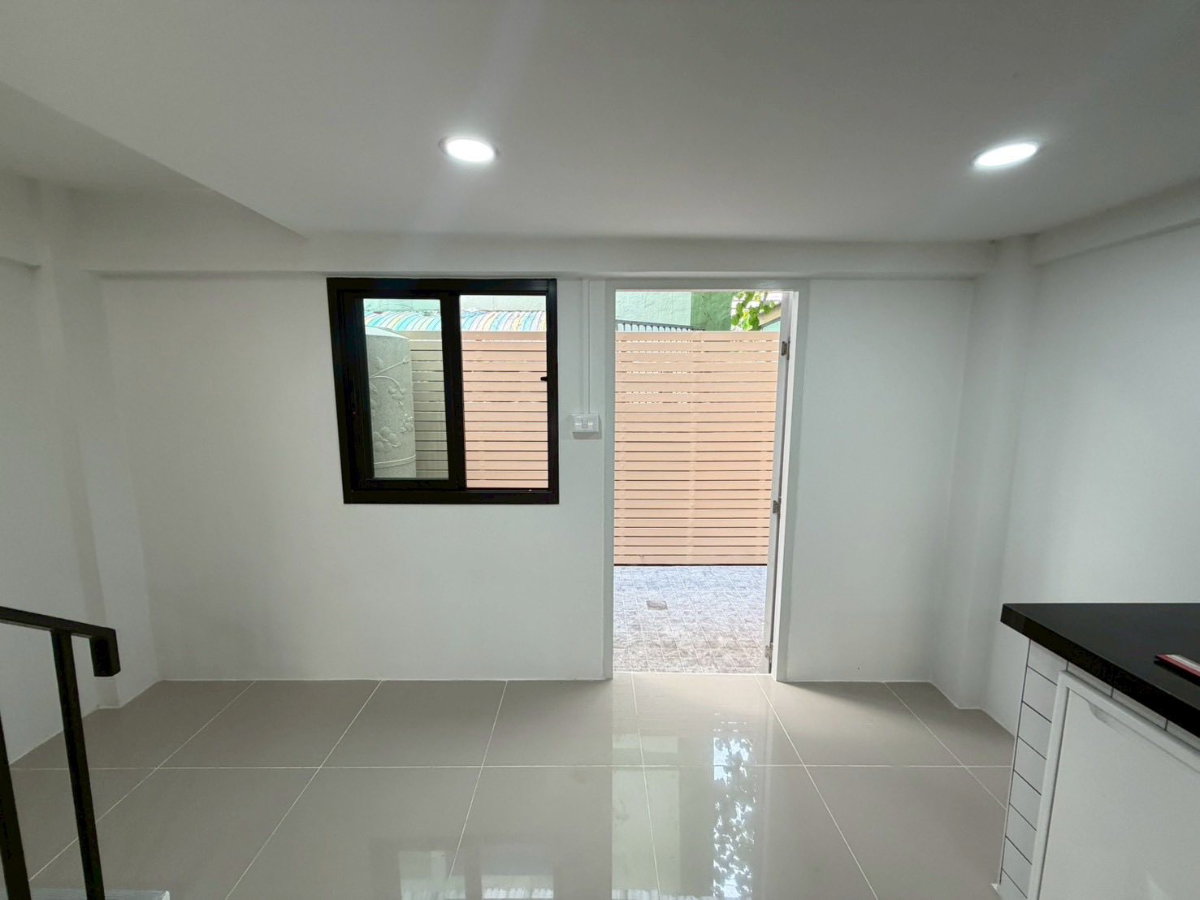 รูป 🏠 ขายอาคารพาณิชย์ 3.5 ชั้น สุขสวัสดิ์ 78 (ซอยวัดชังเรือง) ทำเลชุมชน เดินทางสะดวก ใกล้ทางด่วน - รูปที่ 9/46