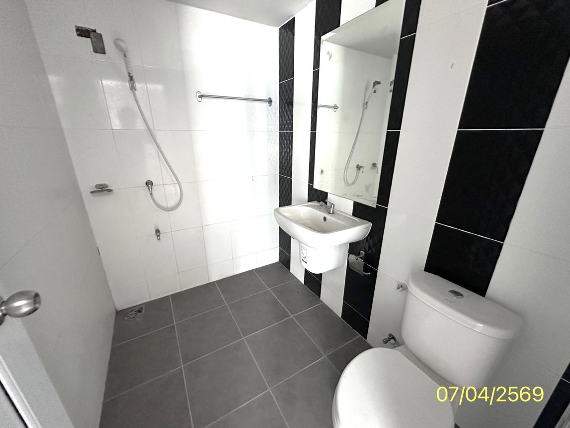 picture TOWN HOUSE 28.7 Sq.w. Lat Lum Kaeo Pathumthani for 2.2M - 25/40