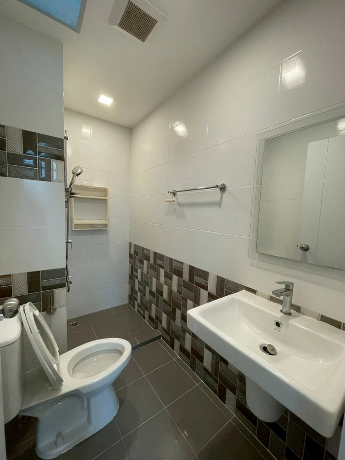 รูป 🏡✨ ให้เช่า SIRI PLACE รังสิต – คลอง 2 4 ห้องนอน 3 ห้องน้ำ ทาวน์โฮมสไตล์ญี่ปุ่นจาก Sansiri บรรยากาศอบอุ่น น่าอยู่มาก บ้านสวย ดูแลดี พร้อมเฟอร์ครบ - รูปที่ 9/16