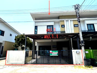 ทาวน์โฮม ปทุมธานี : ทาวน์เฮ้าส์ 28.7 ตร.วา เดอะโมดิช ราชพฤกษ์-กาญจนาภิเษก ลาดหลุมแก้ว ปทุมธานี 2.2M
