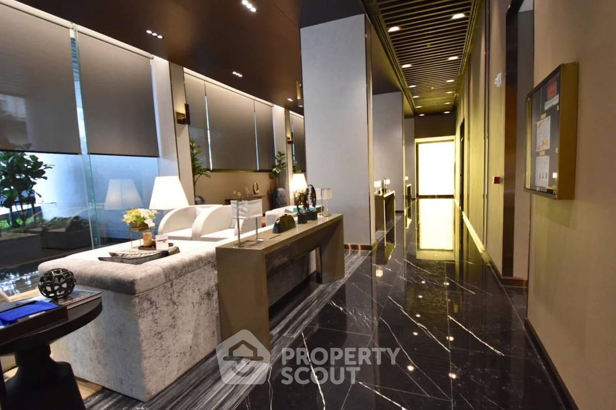 picture Studio Condo at Rhythm Ekkamai near BTS Ekkamai (ID 2892829) - 10/17