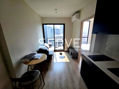 Condos for rent : 1 Bed Large Room  City view Fully furnished New Condo Good Location Close to MRT Phra Ram 9  220 m. @  NUE District R9 