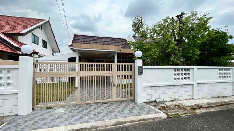บ้านปรับปรุงใหม่ มีระบบรักษาความปลอดภัย ใกล้โรงเรียนวารี หนองหอย เชียงใหม่