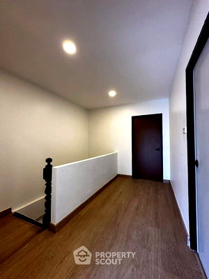 ทาวน์โฮม กรุงเทพมหานคร : ทาวน์เฮ้าส์ 2-ห้องนอน ใน ท่าแร้ง (ID 2898850)