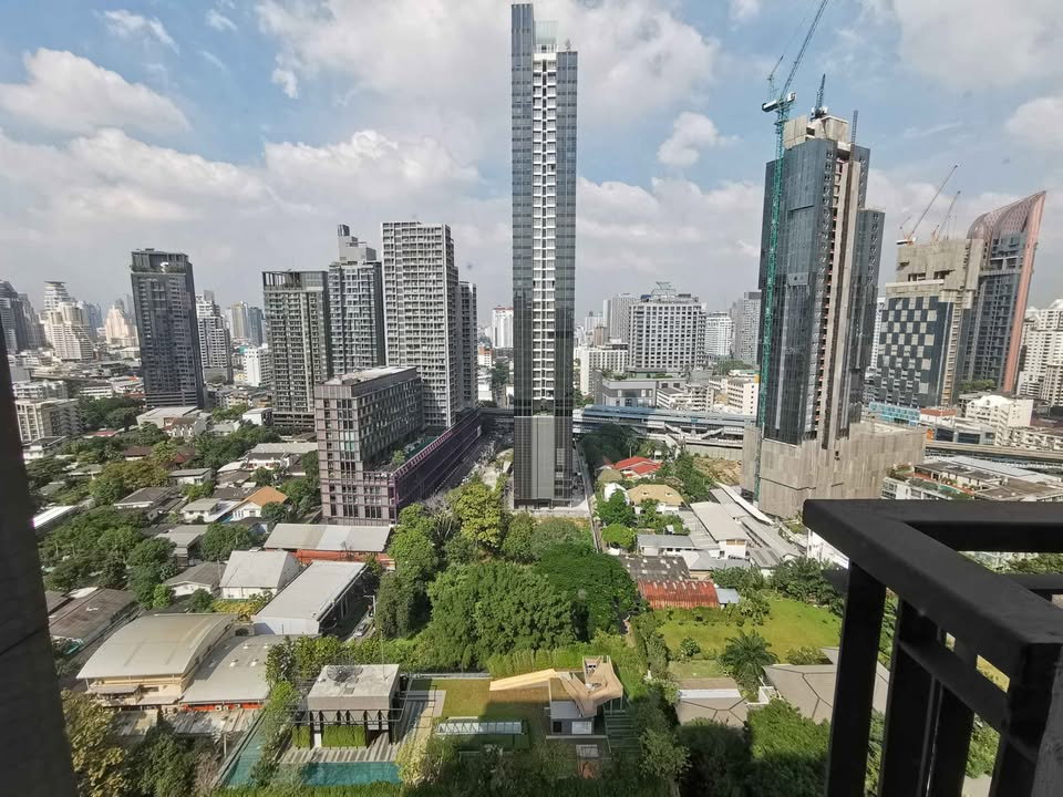 รูป (ปล่อยเช่า) คอนโด ริธึ่ม สุขุมวิท 36-38 1 ห้องนอน 1 ห้องน้ำ เฟอร์นิเจอร์ครบพร้อมเข้าอยู่ วิวเมือง ใกล้ BTS ทองหล่อ - รูปที่ 8/9
