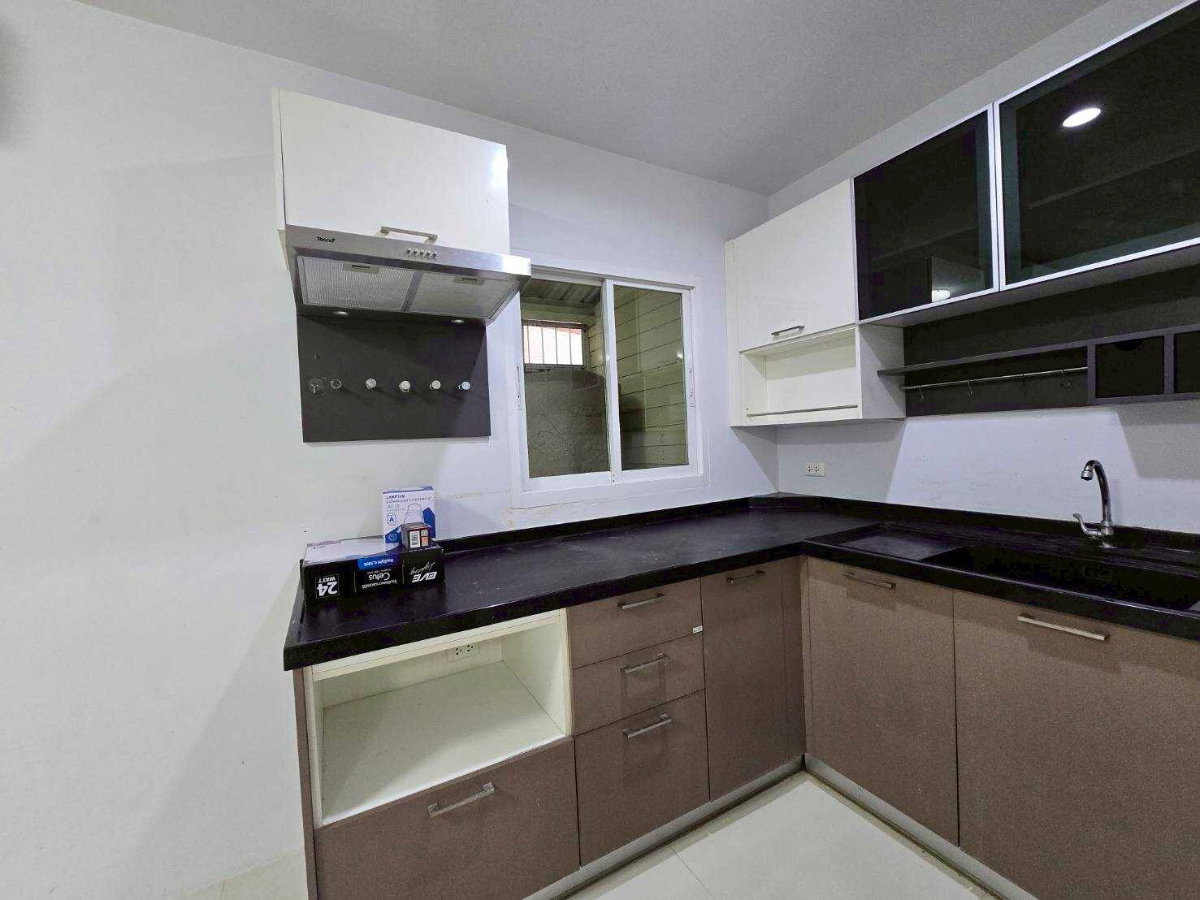 รูป ให้เช่า ทาวน์โฮม 3 ชั้น  โครงการ Villa Maroc Bangsaen - รูปที่ 6/24