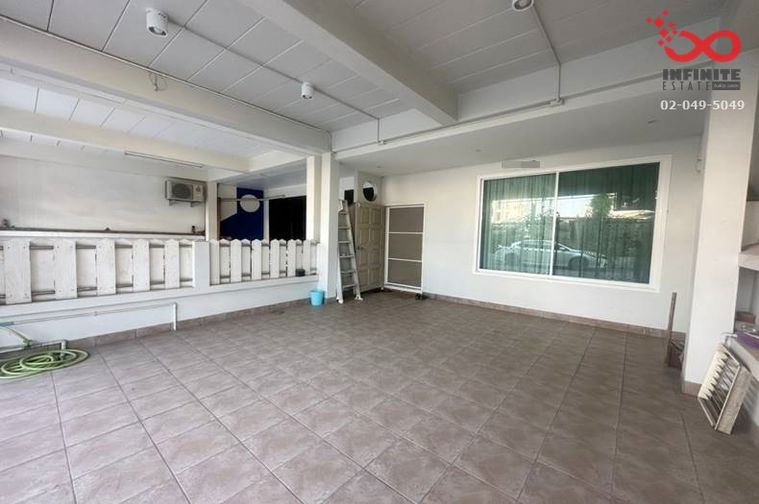 3-bed townhouse for sale, 21.3 sq wah, Yu Charoen