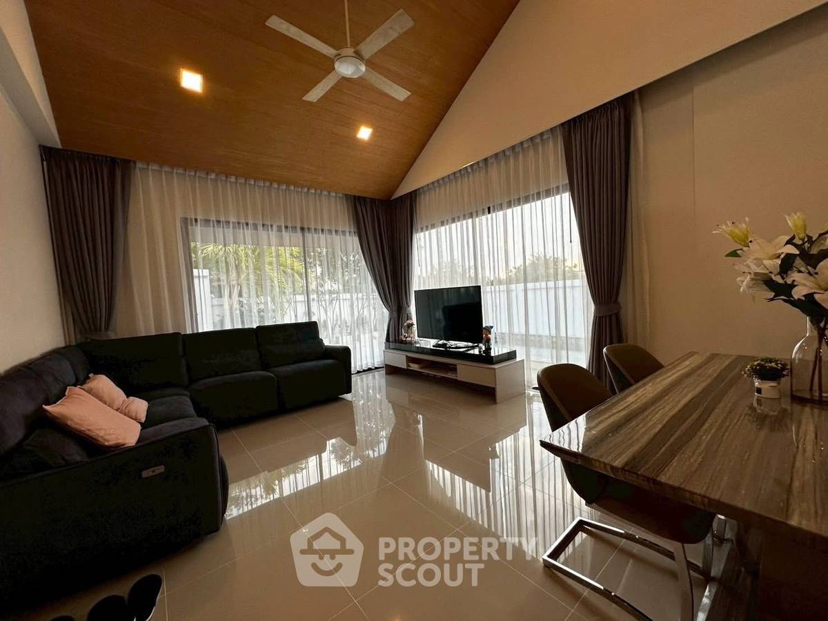 รูป คอนโด 2-ห้องนอน ที่ วินด์แฮม จอมเทียน พัทยา ใกล้ เมืองพัทยา (ID 2899172) - รูปที่ 7/9