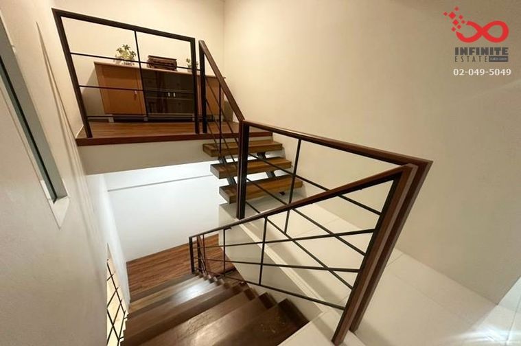 3-bed townhouse for sale, 21.3 sq wah, Yu Charoen