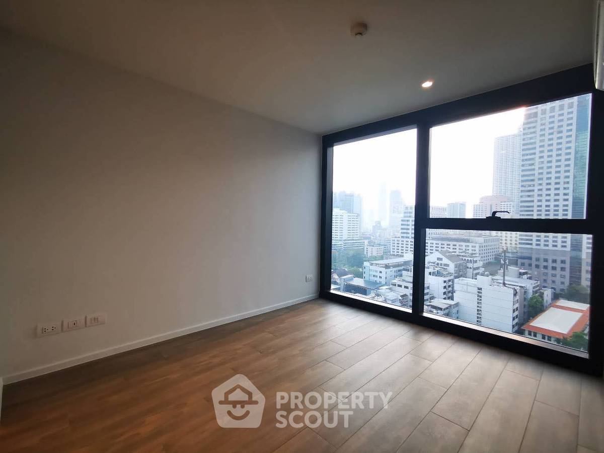 picture 2-BR Condo at The Lofts Silom near BTS Surasak (ID 2899286) - 6/26