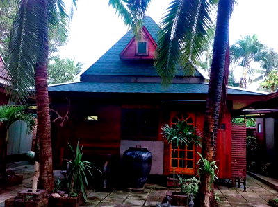 Houses for rent วิทยาลัยพณิชยการเชตุพน : For Rent: Beautiful Resort-Style House  in Suksawat 26 Free! Wifi
