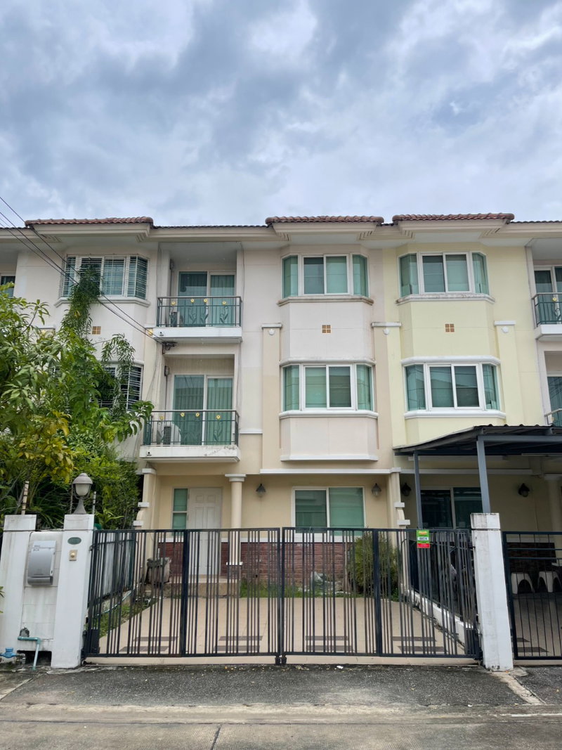 Townhouses for sale : 🏡 Urgent Sale! Supalai Ville Laksi–Don Mueang ✨ 3-Storey Townhome, Move-in Ready | Soi Chang Akat Uthit 5, Don Mueang | 3 Bedrooms, 3 Bathrooms