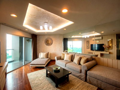 Condos for sale : Luxury Living in New CBD: Belle Grand Rama 9 Spacious 2 Bedroom | Prime Corner Unit | Ready to Move In