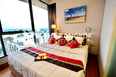 Condos for rent : The Lumpini 24 Easy Travel, Fully Utilized Space