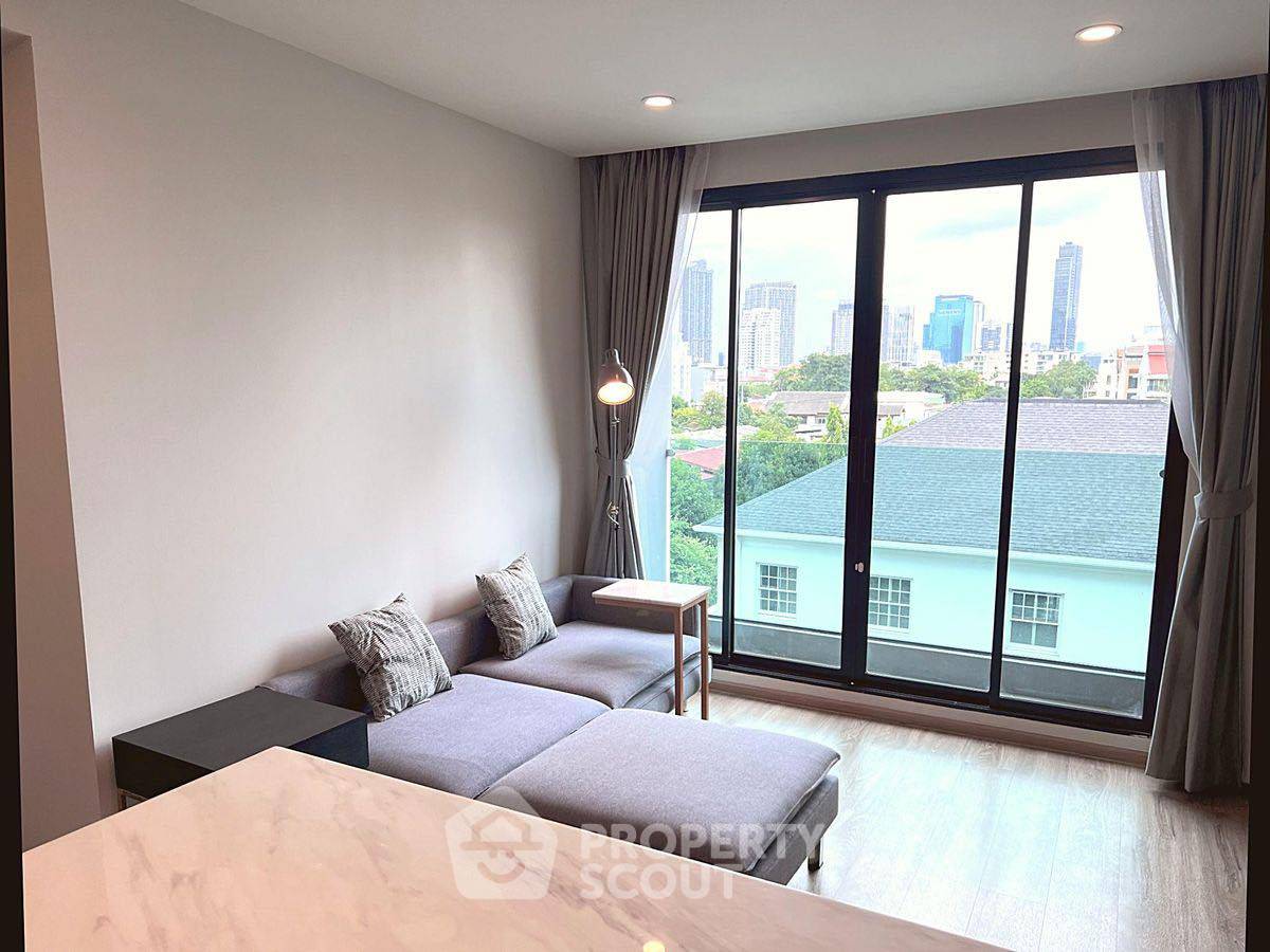 รูป คอนโด 2-ห้องนอน ที่ เดอะ ทีค สุขุมวิท 39 ใกล้ BTS พร้อมพงษ์ (ID 2141456) - รูปที่ 4/5