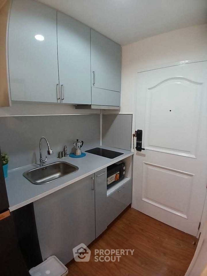 รูป คอนโด 1-ห้องนอน ที่ สุรวงศ์ ซิตี้ รีสอร์ท คอนโดมิเนียม ใกล้ MRT สามย่าน (ID 2899845) - รูปที่ 13/17