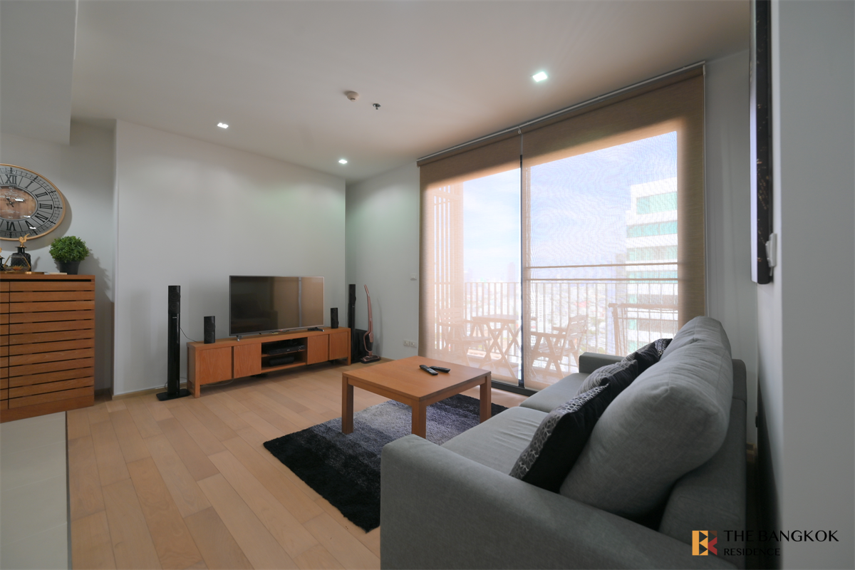 picture HQ By Sansiri  Room available, great price - 7/10