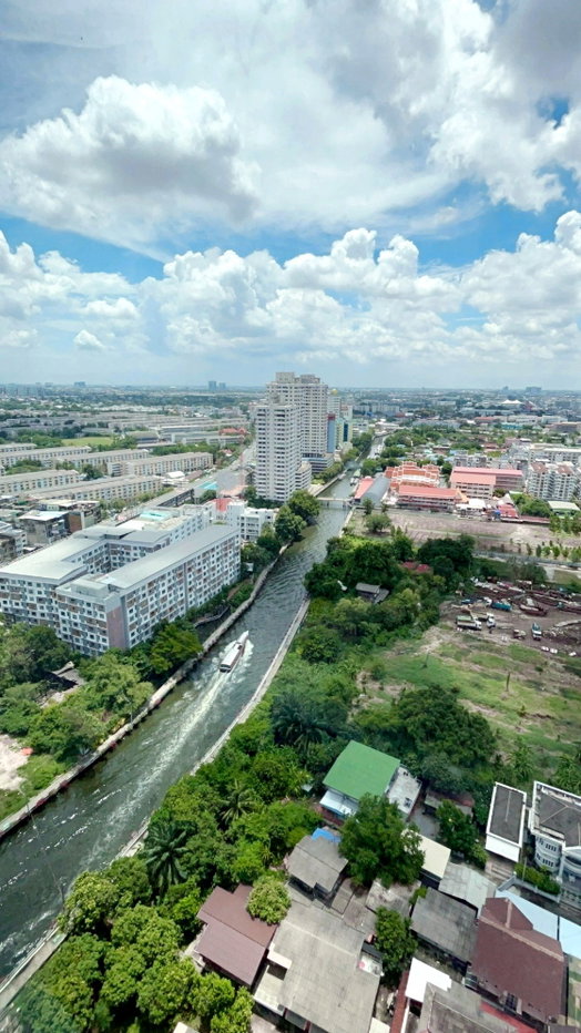 รูป ห้องใหม่เอี่ยม คอนโด เดอะ ลิฟวิ่น รามคำแหง ชั้น 29 ขนาด 32 ตรม ใกล้ The Mall บางกะปิ - รูปที่ 14/52