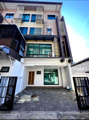 Houses for sale Thonburi Vocational College : LTH10188 – House FOR SALE in Sathupadit size 251 Sq. m. 3 beds 4 baths Near Central Rama  ONLY 19 MB