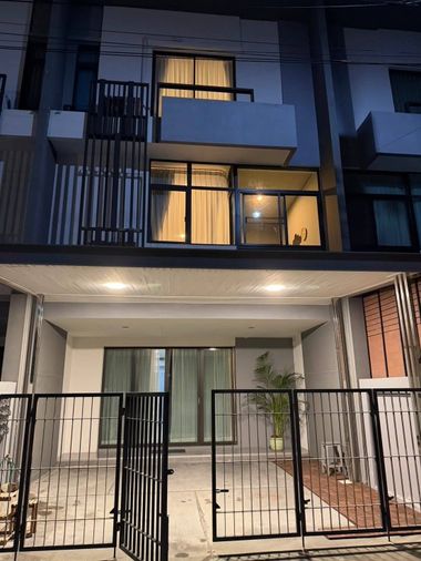 💥CP-10831💥ว่าง ให้ เช่า ทาวน์โฮม 3 ชั้น  โครงการ เพล็กซ์ เรสซิเดนซ์ ถนน เกษตร-นวมินทร์👉แอดไลน์ @expertcondo