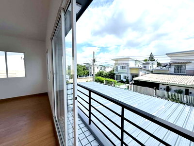 Houses for sale วิทยาลัยเทคนิคกาญจนาภิเษกมหานคร : For Sell at   Flora Ville Suwinthawong