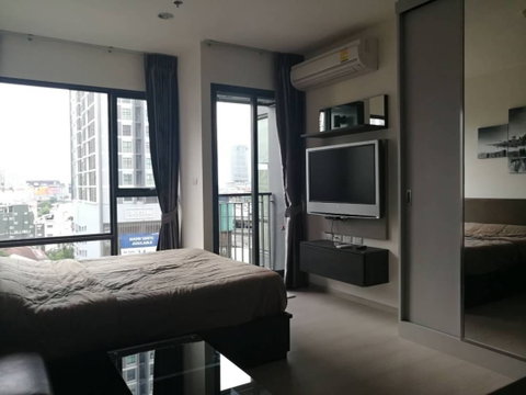 P-148830 — Sale with Tenant! Rhythm Asoke 10th Floor, Near MRT Rama 9, Ratchathewi District. Price 3.29 MB. Tel 085-592-2897 Line: @easythaihome