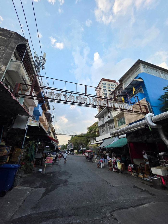 รูป ขายถูก! ตึกแถวตลาดห้วยขวาง3.5ชั้น หลังมุม ตรงข้ามห้วยขวางเทอร์เรซ - รูปที่ 26/29