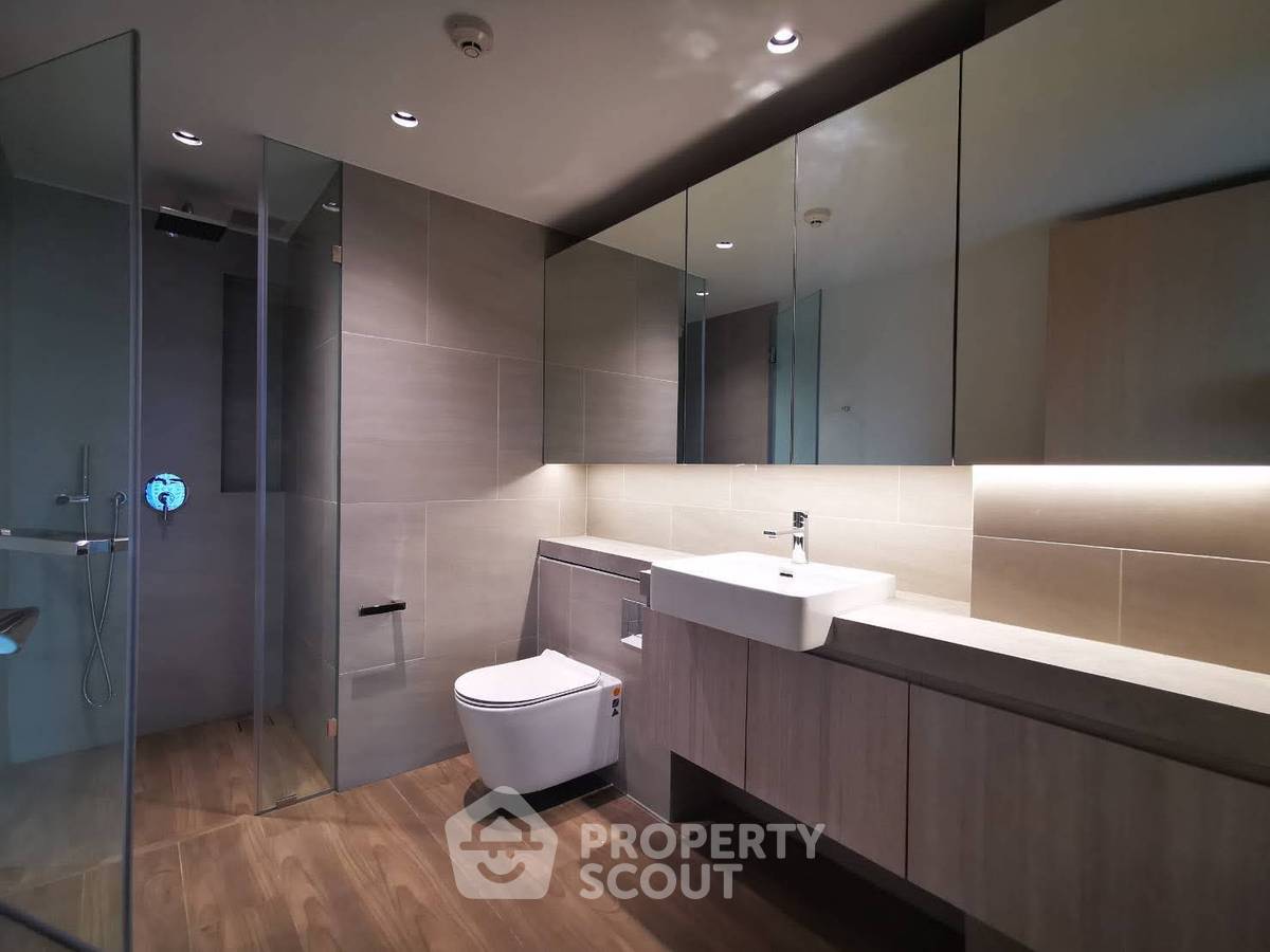 picture 2-BR Condo at The Lofts Silom near BTS Surasak (ID 2899286) - 10/26