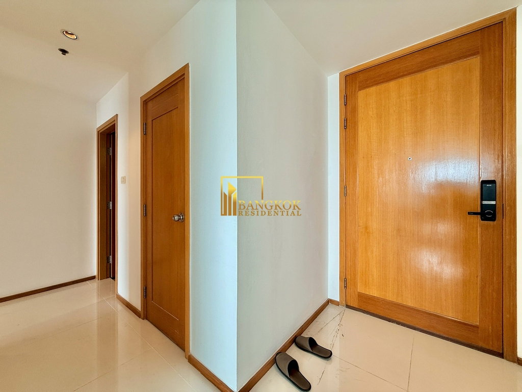 รูป The Empire Place - Enormous 3 Bed Luxury Penthouse in Sathorn CBD Area - BR9031CD - รูปที่ 16/51