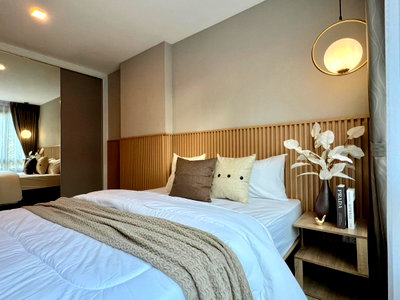 Condos for rent : Condo for rent at Metro Lux Ratchada. Large, beautiful room, great location near MRT Sutthisan.