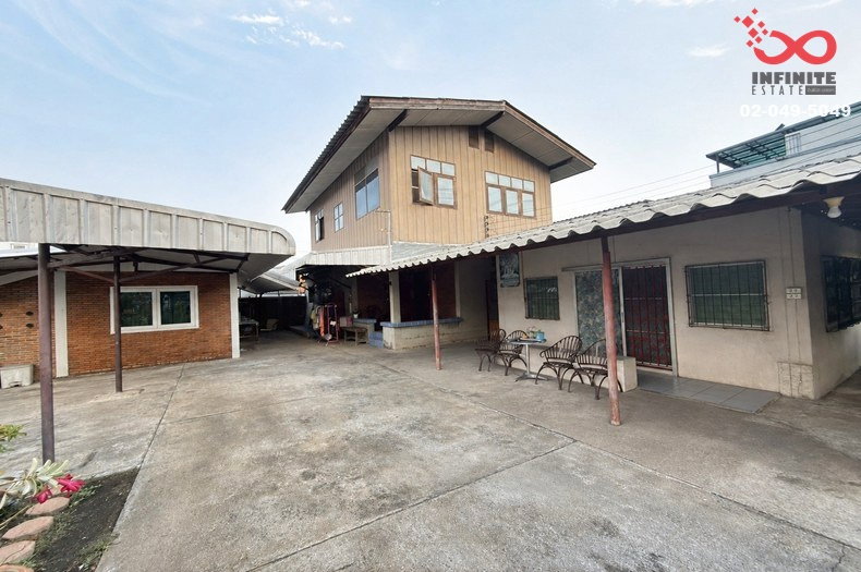 รูป ขายที่ดินพร้อมบ้าน 2 ชั้น 71 ตร.ว. สุขุมวิท 62 พระโขนง ใกล้ทางด่วน - BTS - รูปที่ 3/13